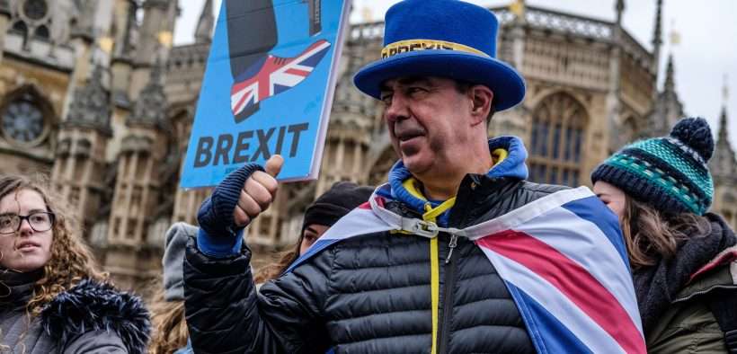 Ciudadanos británicos de manifiestan en contra del Brexit.